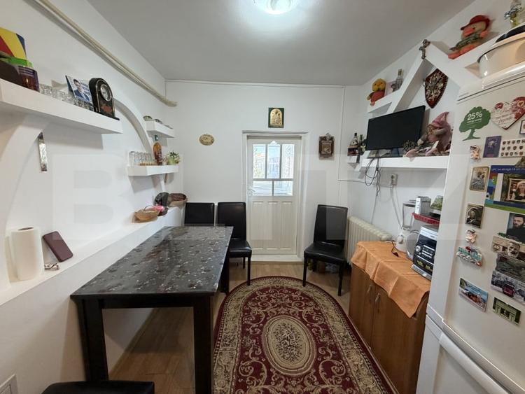 Apartament cu 3 camere decomandat, mobilat în 9 Mai
