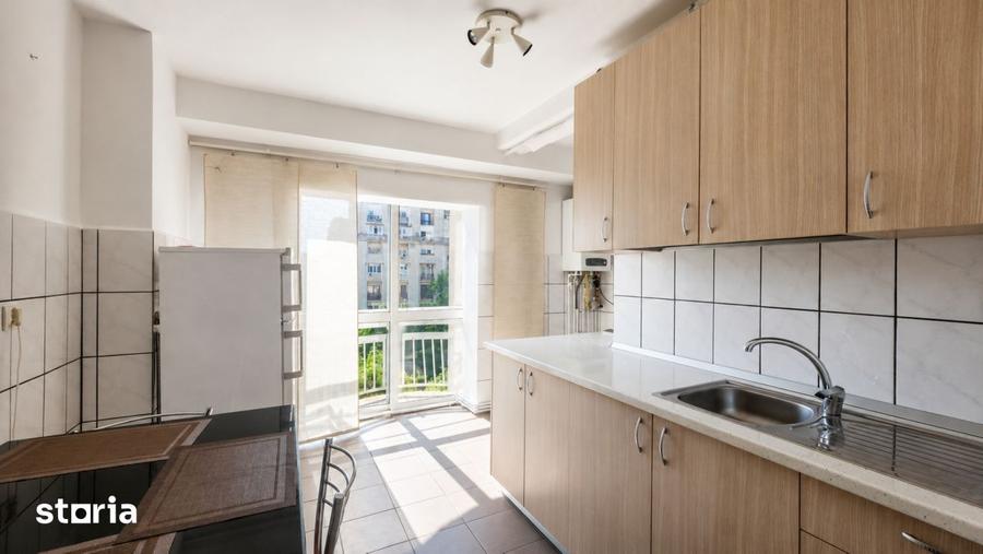 Apartament cu 3 camere decomandat în Centrul Civic