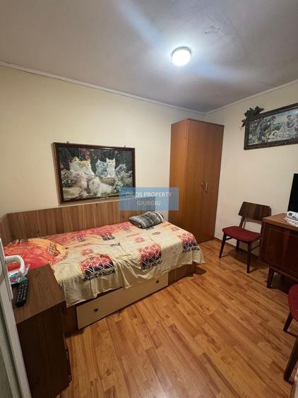 Casă individuală cu 4 camere cu Canalizare în Central
