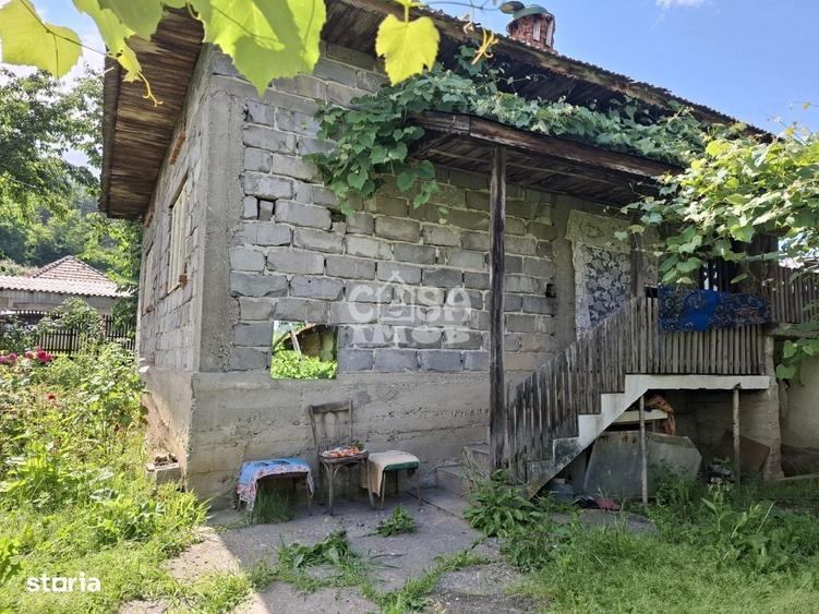 Casă cu 3 camere în Dragodănești