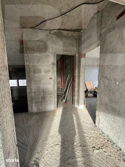 Casă cu 5 camere cu Teren 430 Mp în Coșteiu