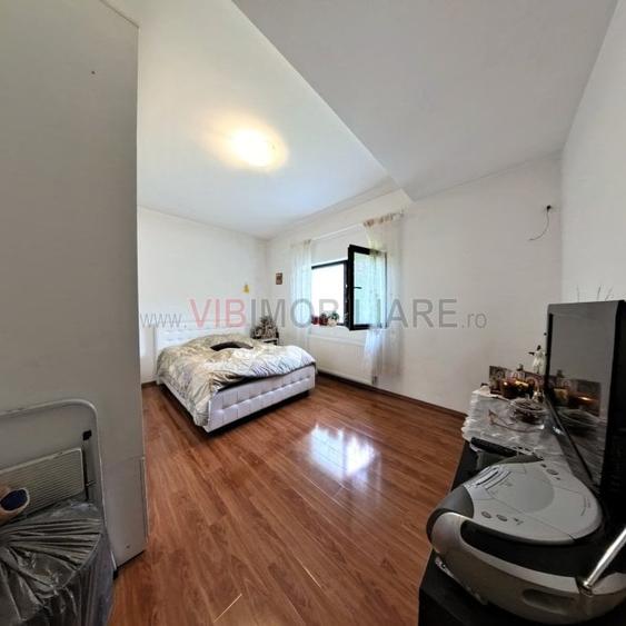 Apartament cu 3 camere decomandat, mobilat în Prelungirea Ghencea