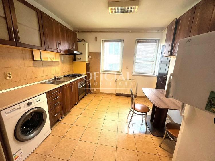 Apartament cu 2 camere semidecomandat, mobilat în Florești