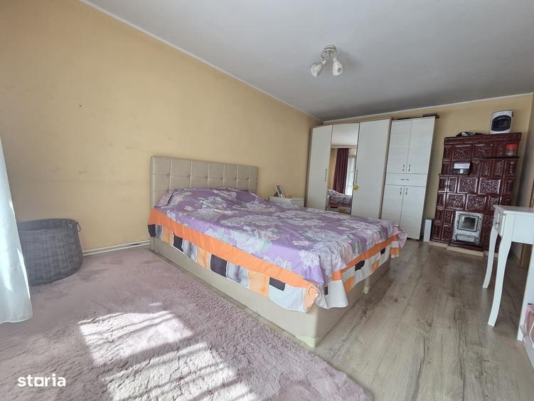 Casă cu 4 camere decomandat cu Teren 550 Mp în Nord