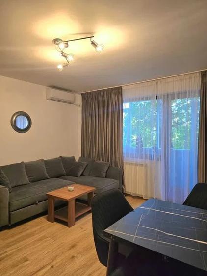 Apartament cu 3 camere semidecomandat, mobilat în Cotroceni