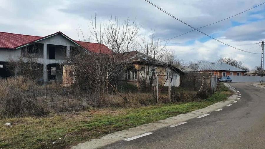 Casă individuală cu 4 camere cu Teren 810 Mp în Suraia