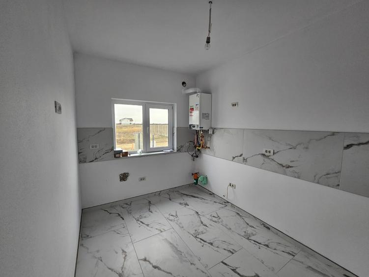 Duplex cu 3 camere cu Teren 255 Mp în Moșnița Veche
