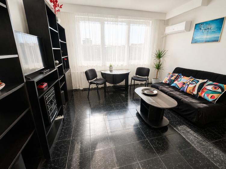 Apartament cu 2 camere semidecomandat în Sala Palatului