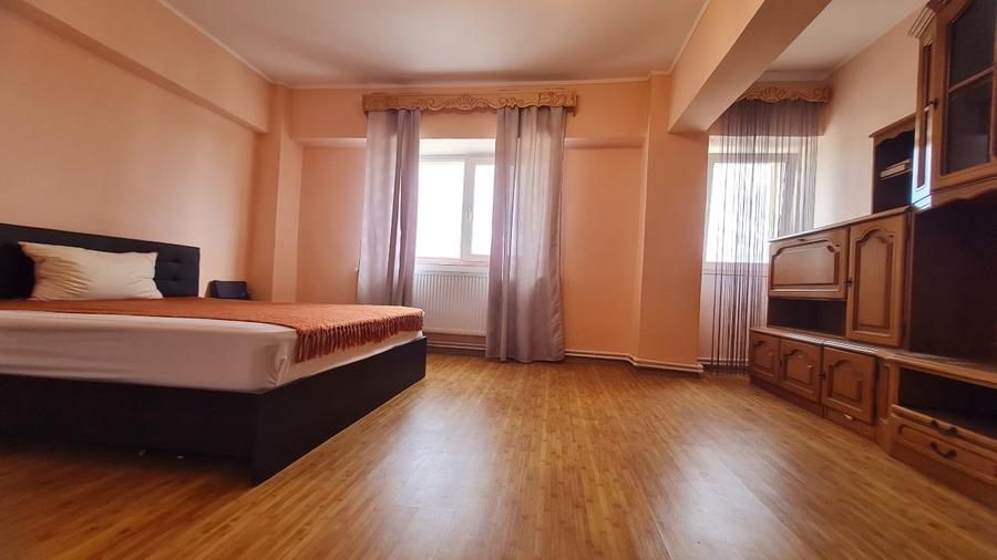 Apartament cu 2 camere decomandat, mobilat în Câmpineanca