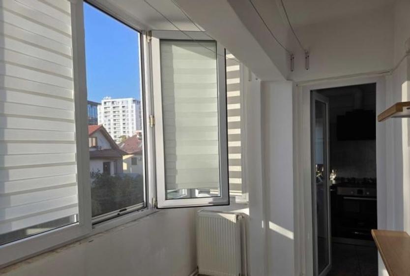 Apartament cu 3 camere decomandat, mobilat în Drumul Taberei