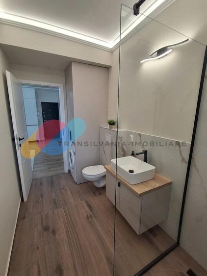 Apartament cu 2 camere semidecomandat, mobilat în Dâmbul Rotund