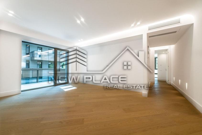 Apartament cu 3 camere decomandat în Pipera