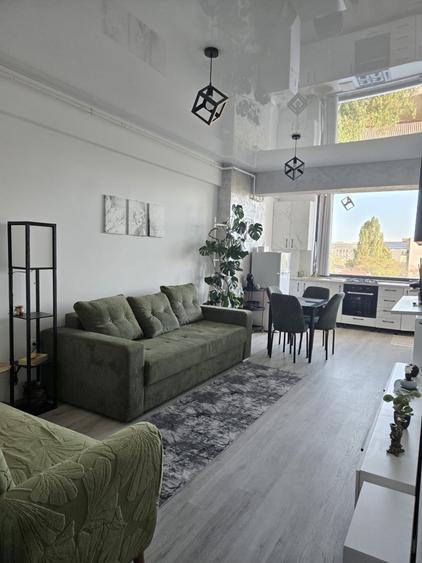 Apartament cu 2 camere decomandat, mobilat în Mamaia-Sat