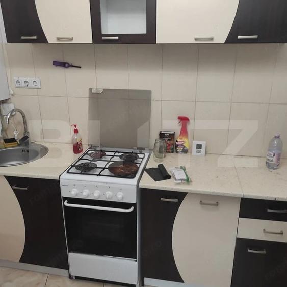 Garsonieră decomandată în Central