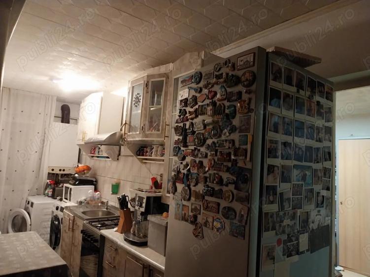 Apartament cu 3 camere semidecomandat în Central