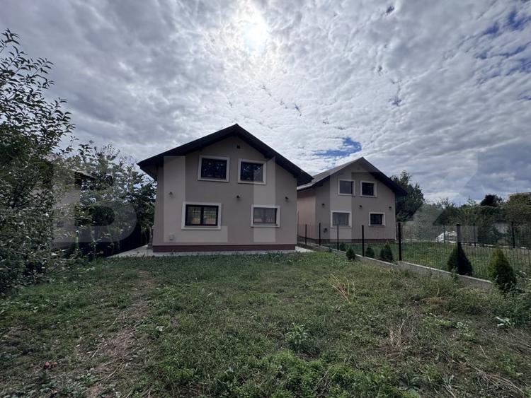 Casă individuală cu 4 camere cu Teren 600 Mp în Păulești