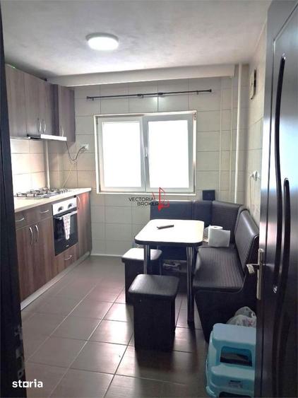 Apartament cu 3 camere decomandat în Moșilor