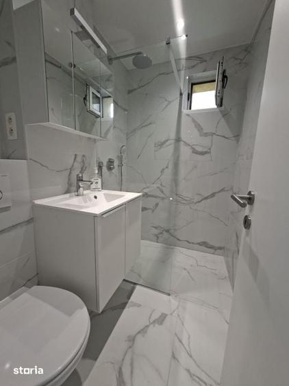 Apartament cu 3 camere decomandat în Republicii