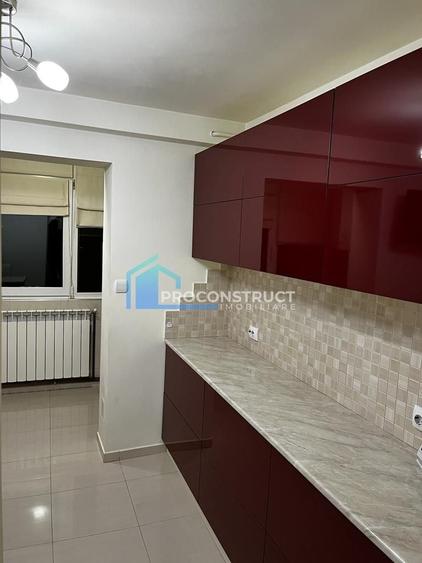 Apartament cu 3 camere decomandat, mobilat în Lunei