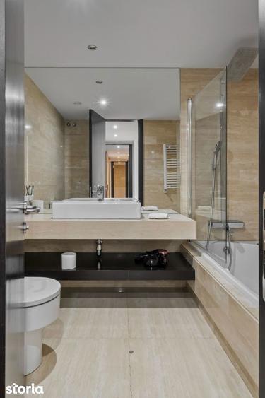 Apartament cu 4 camere, mobilat în Central