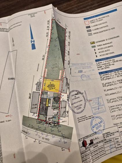 Casă cu Teren 1724 Mp în Central