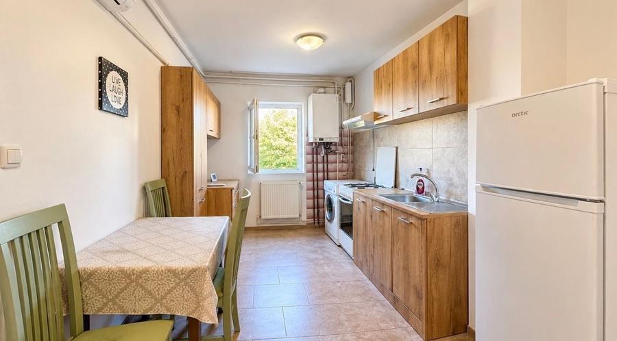 Apartament cu 2 camere decomandat în Olimpia-Stadion