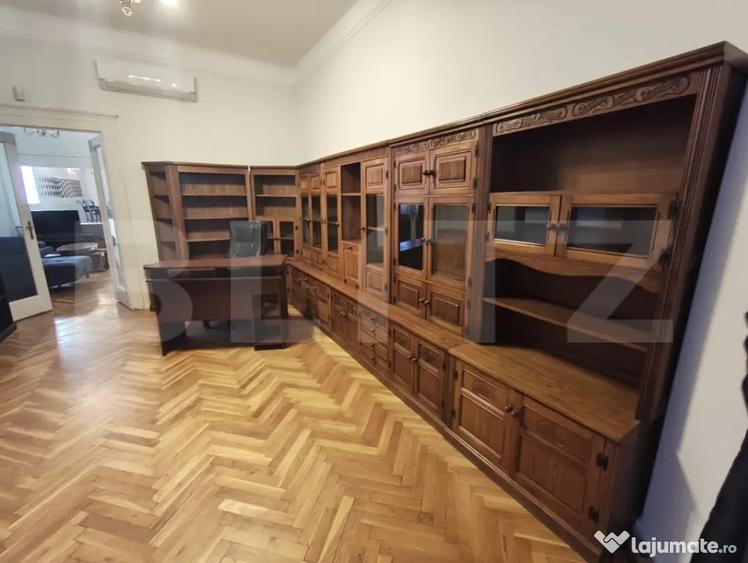 Apartament cu 4 camere semidecomandat în Ultracentral
