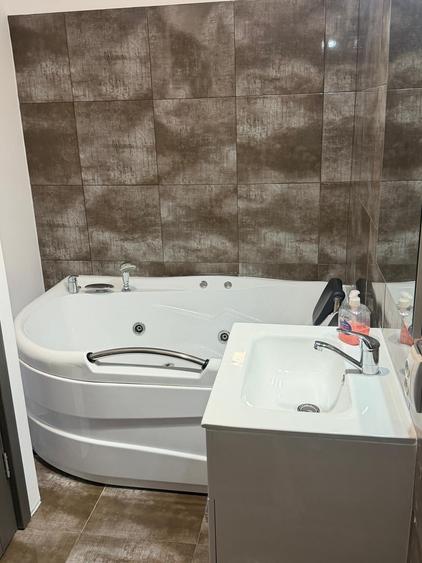 Casă individuală cu 4 camere cu Teren 330 Mp în Tunari