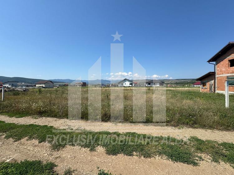 Teren Construcții intravilan de 345 mp, în Nord-Vest
