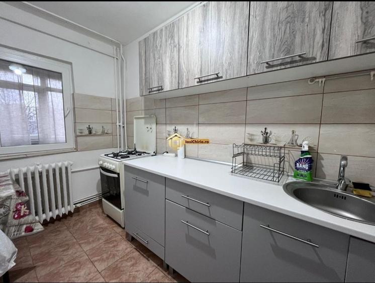 Garsonieră decomandată în Gară