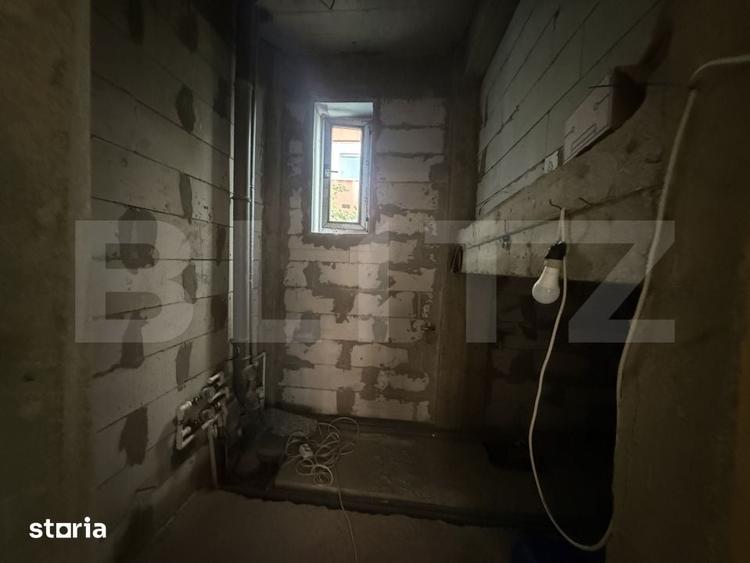 Spațiu comercial, de 192 mp, în Micro 6