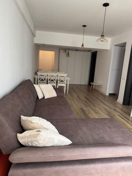 Apartament cu 2 camere semidecomandat, mobilat în Alba Iulia