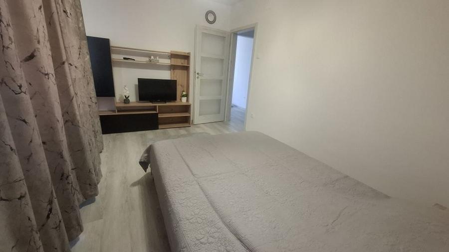 Apartament cu 2 camere semidecomandat în Ultracentral