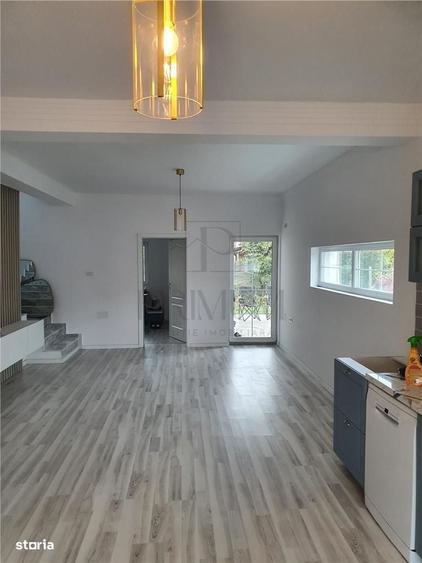 Casă cu 4 camere cu Teren 300 Mp în Central
