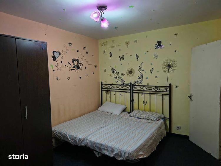 Apartament cu 3 camere semidecomandat în Central