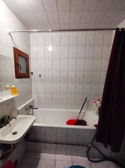 SE VINDE APARTAMENT 3 CAMERE SPATIOS SI RENOVAT IN ZONA PIATA RAHOVA - 4