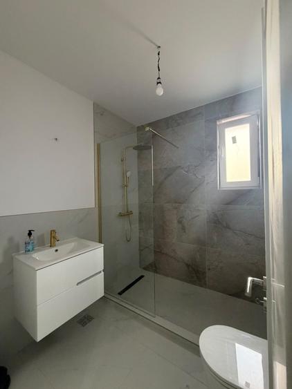 Apartament cu 2 camere semidecomandat în Florești