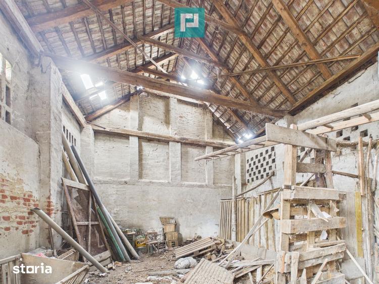 Casă cu 5 camere cu Teren 1048 Mp în Aradul Nou