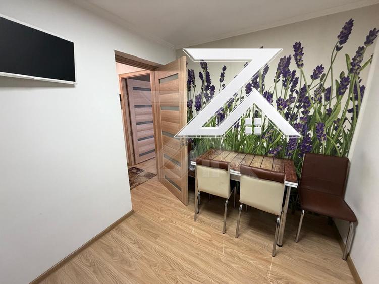 Apartament cu 3 camere decomandat, mobilat în Rovine