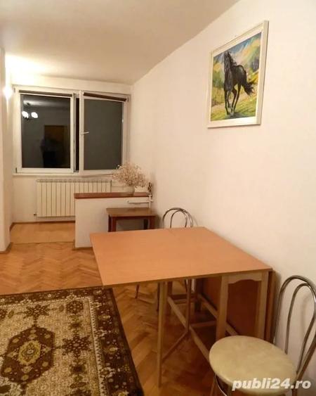 Garsonieră decomandată în Central