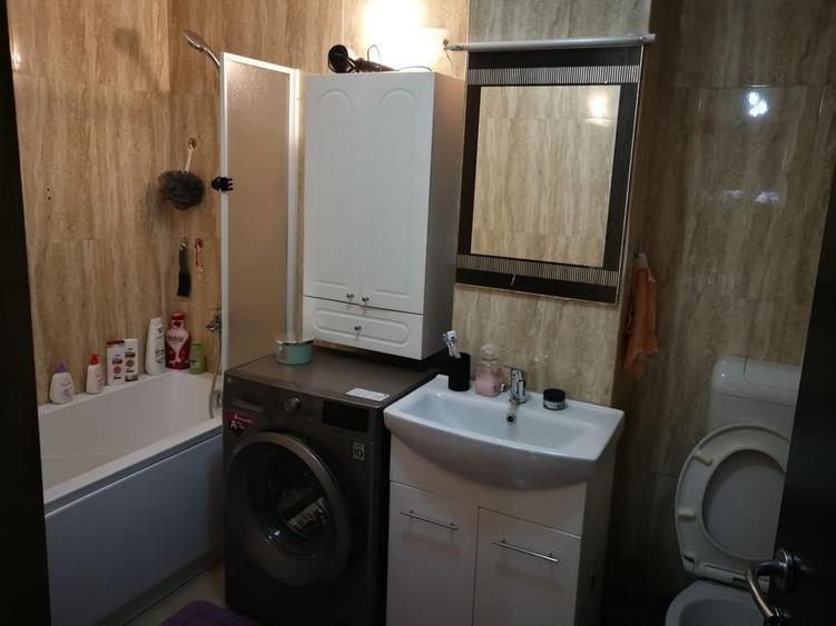 Apartament cu 3 camere în Florești