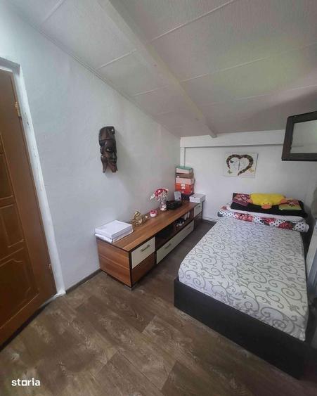 Casă cu 4 camere în Crihan