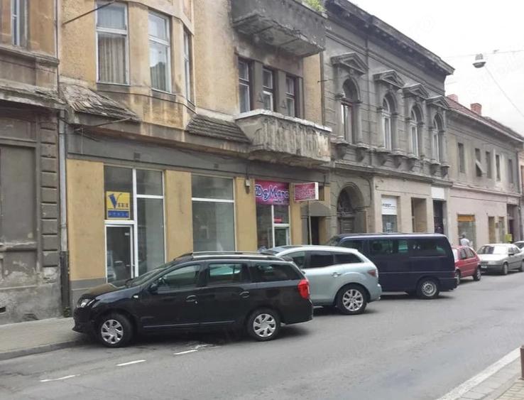 Spațiu comercial, de 60 mp, în Central