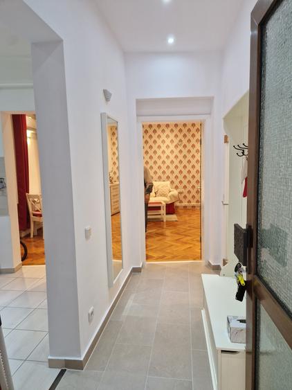 Apartament cu 2 camere semidecomandat în Ultracentral
