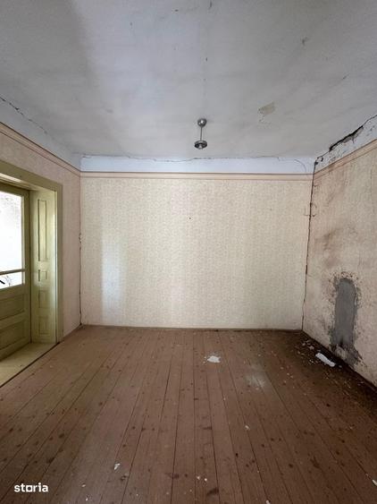Casă cu 4 camere în Mera