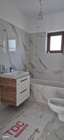 Casă cu 4 camere cu Teren 400 Mp în Clinceni