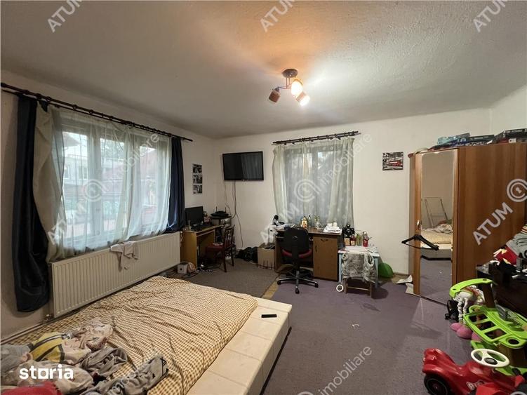 Casă cu 6 camere cu Teren 1260 Mp în Turnișor