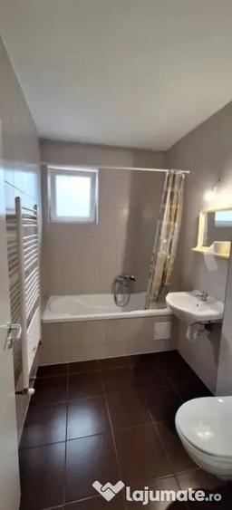 Apartament cu 2 camere decomandat în Avantgarden