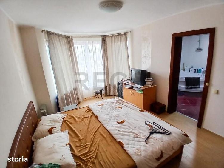 Casă cu 4 camere în Central