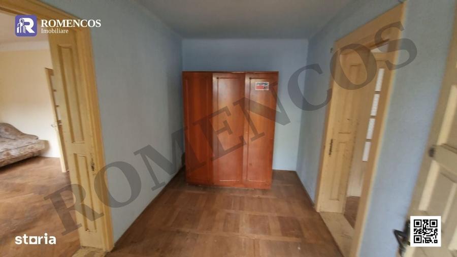 Casă cu 4 camere în Crintești